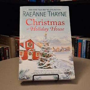 Christmas at Holiday House By RaeAnne Thayne